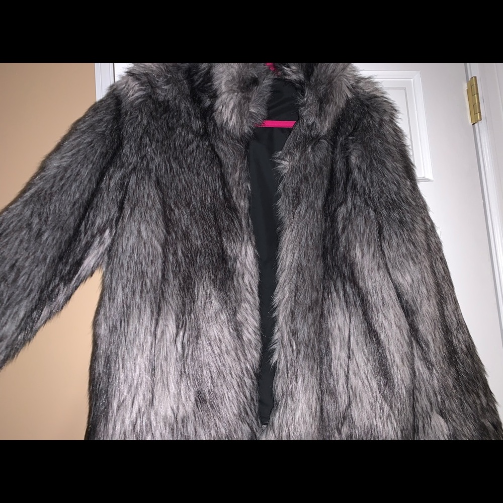 Faux fur grayjacket